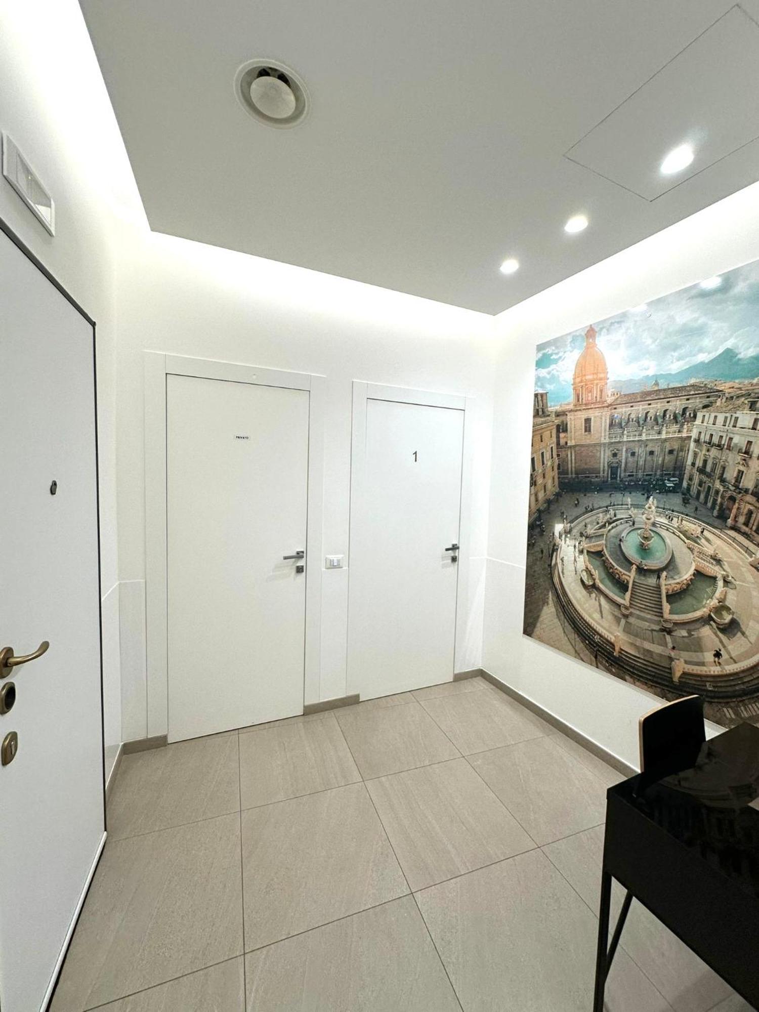 Suites Central Station — Photos 1